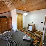 Castle - Inside,voga Guesthause 3* Krujë