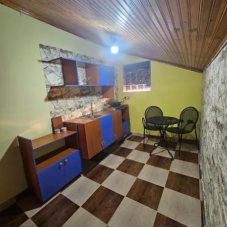 Castle - Inside,voga Guesthause Maison d'hôtes Krujë