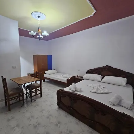 Гостевой дом Castle - Inside,voga Guesthause 3*