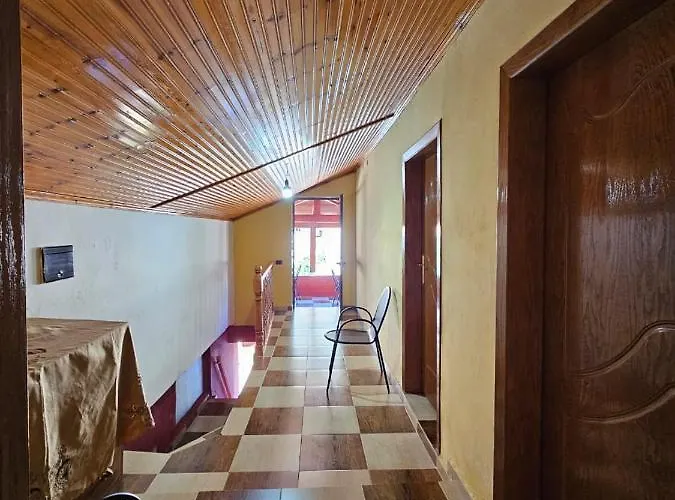 Castle - Inside,voga Guesthause